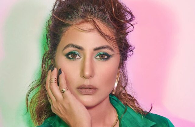 नए फोटोशूट में हिना खान का ग्रीन-ऑन-ग्रीन लुक