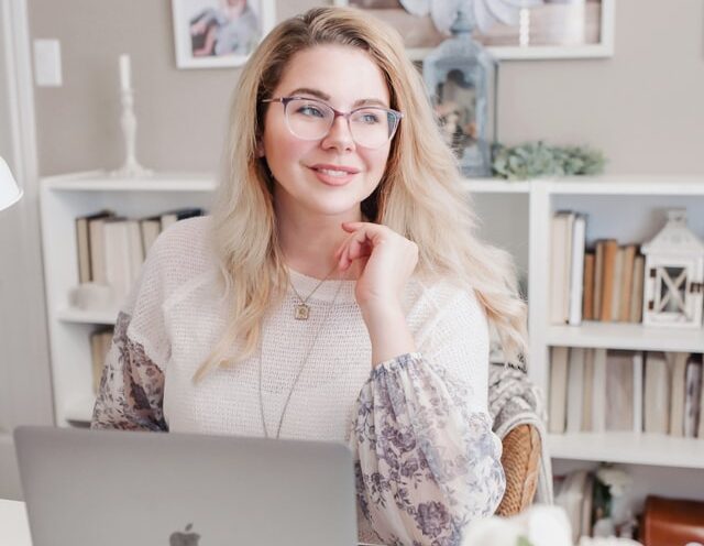 best way to spend time in hindi